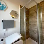 Lambert Room 格但斯克